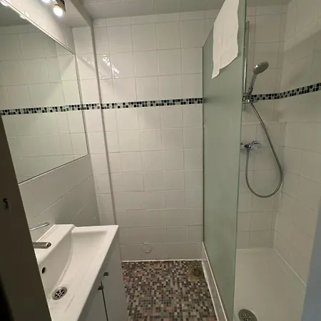 דירה Au Centre De 5 *